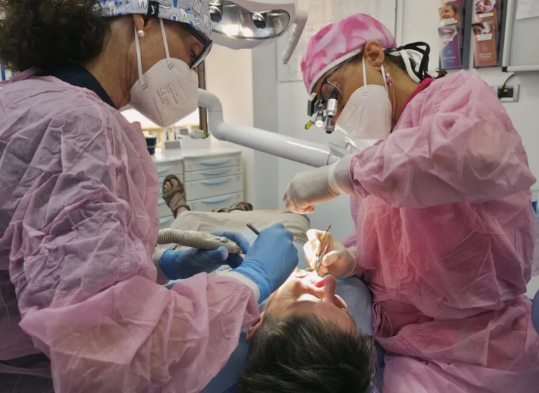 impianti dentali