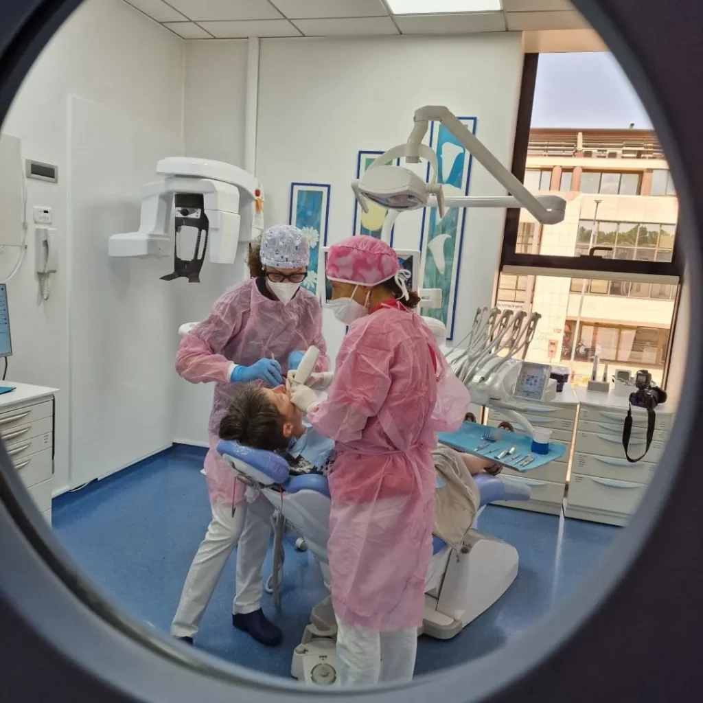 GALLERY 9 - Dentista a Padova